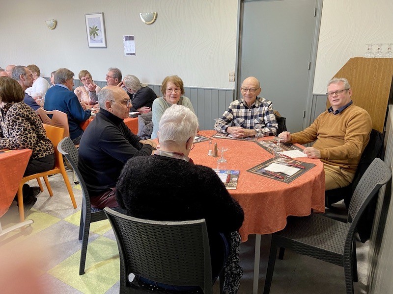 la table ronde... sans chevaliers