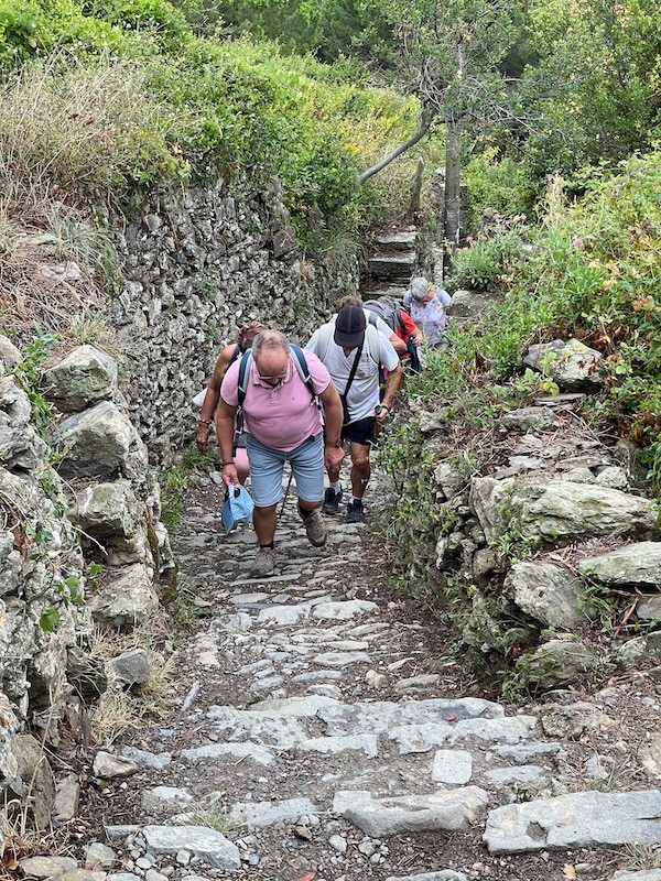 Ça monte a Vernazza