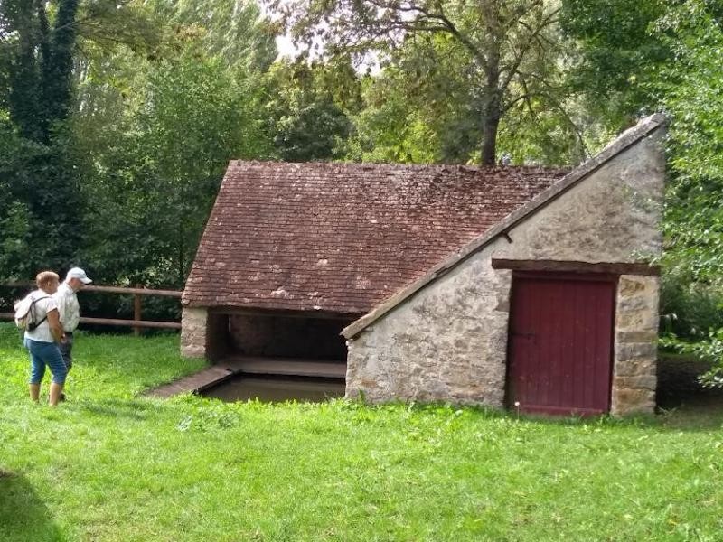 Le lavoir de Bourg le Roi