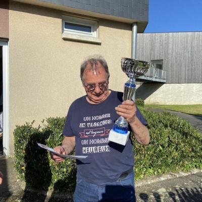 Le premier 