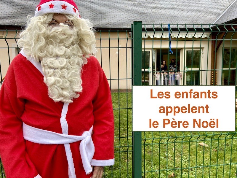 Les enfants et le père noël